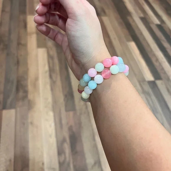 Pastel Beaded Bracelet Set - Picture 5 of 5